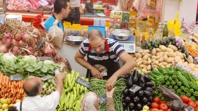 لهيب في أسعار الخضر والأحذية الجزائرية تصنع الحدث