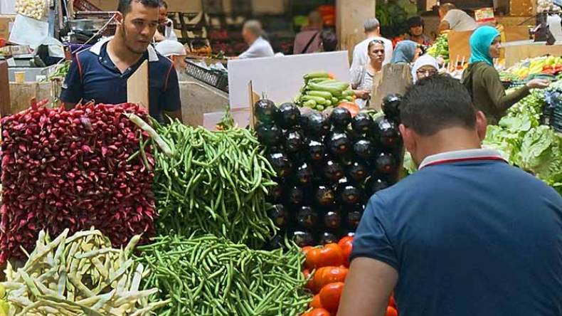 تجار يخفضون أسعار الخضر تضامنا مع الفقراء في رمضان