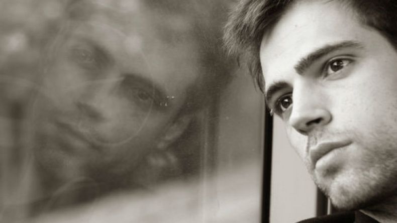 أفسدت عليّ زوجتي ثم صدمتني بهذا الاعتراف؟!