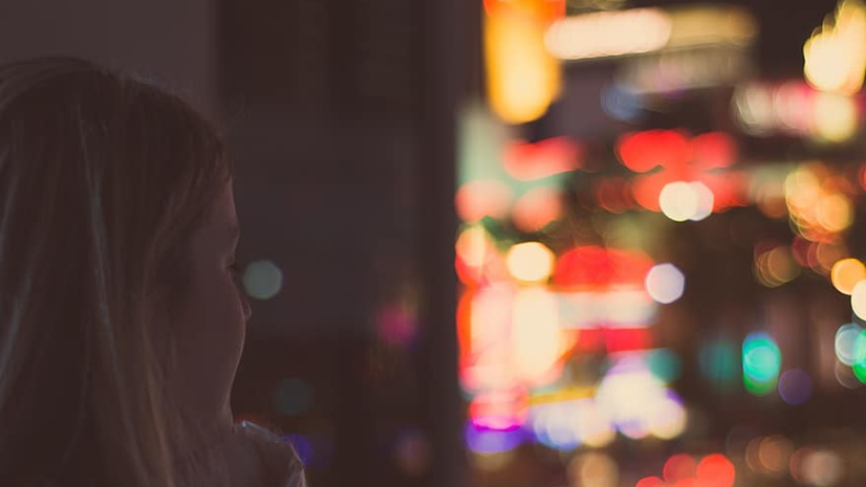 عندما تحسّن وضعه المادي خدعني.. هل أسامحه؟