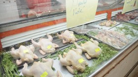 “كثرة الطلب وراء ارتفاع سعر الدجاج”