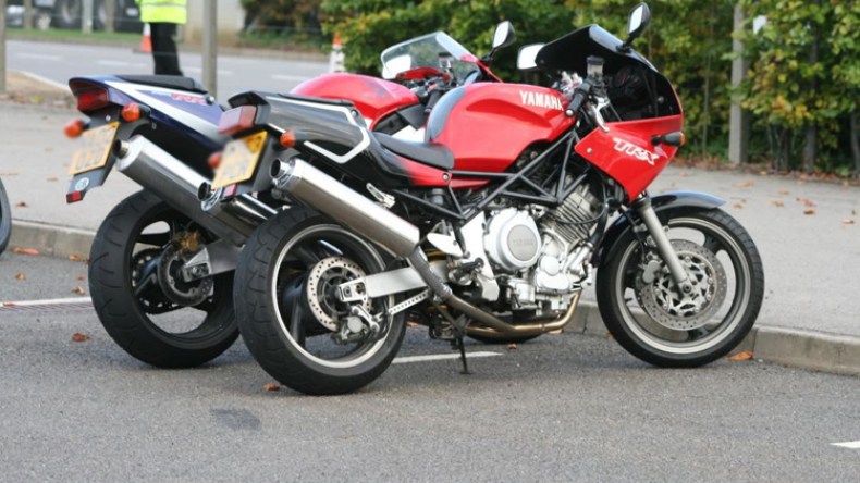 عصابة متخصصة تسرق الدراجات النارية بالجلفة