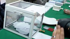 أول اختبار للتعددية قبل العبور للديمقراطية