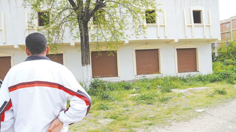 نصف محلات بوتفليقة تحولت إلى مبان مهجورة