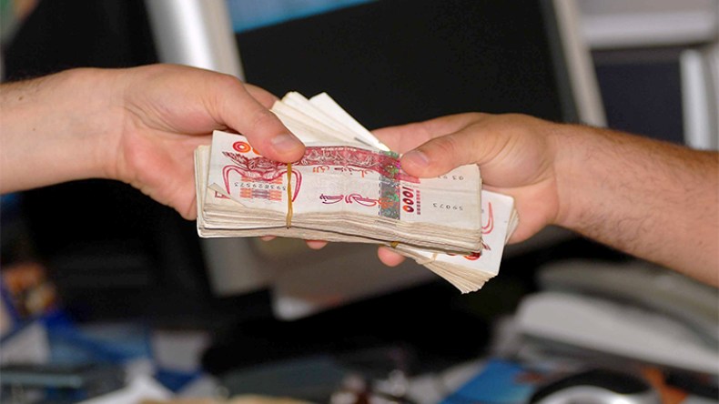 تأخير صب راتب مستخدمي التربية لشهر مارس