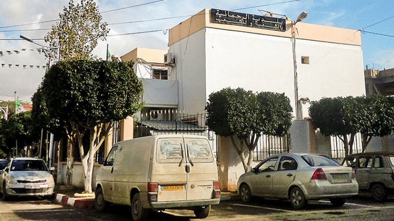 30 عائلة مقصية من الترحيل بحي “نعمان العمري” بالرحمانية تستنجد بالوالي