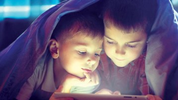 الرقمنة والأطفال دون عشر سنوات.. ما العمل؟