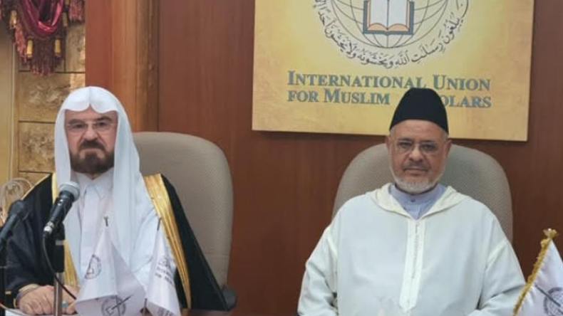 “علماء المسلمين” يضع دول التطبيع في حرج