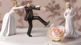 هل هو خيانة أم حق شرعي؟