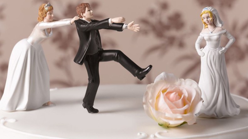 هل هو خيانة أم حق شرعي؟