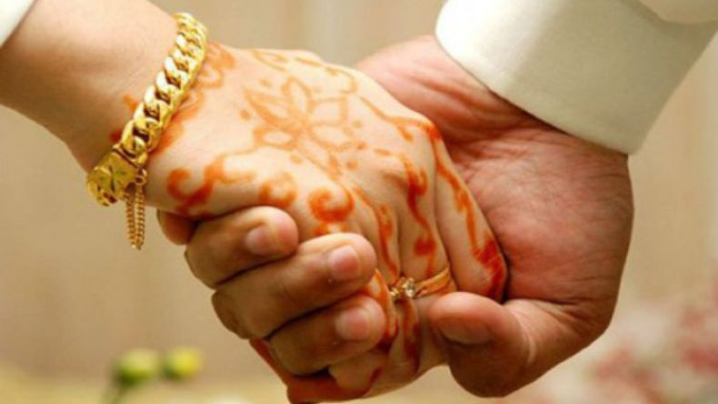 “راية العروس” تتصدر موكب الزفاف بقرى ومداشر البويرة
