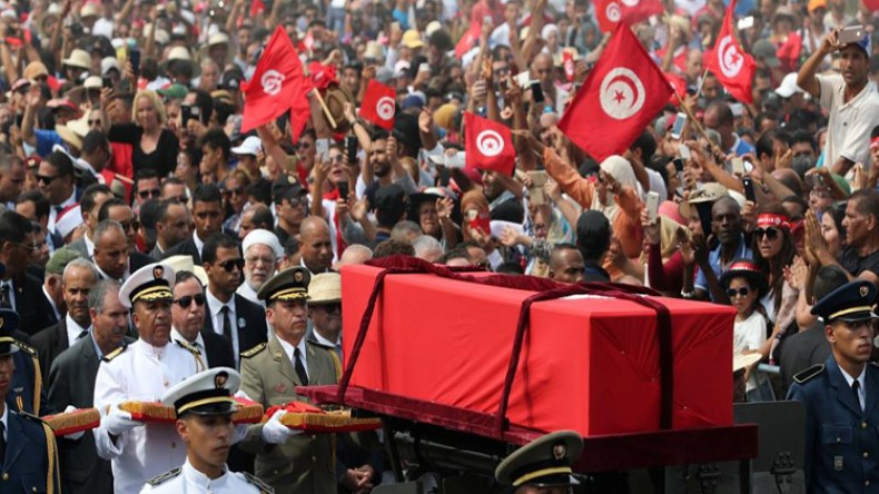 تونس تودّع السبسي في جنازة رسمية
