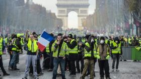 “السترات الصفراء” تجدد احتجاجاتها