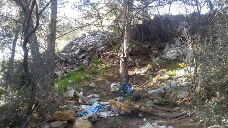 سكان أولاد بلحاج بسحاولة يطالبون بالتحقيق في تحويل قطعة أرض إلى مفرغة للنفايات الطبية