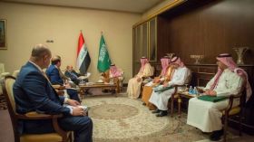 السعودية تمنح العراق مليار دولار