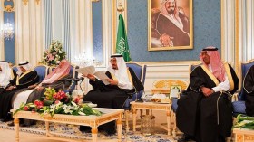 أمير بارز يعارض: “وجود دينين لا يمكن أن يكون له مكان في شبه الجزيرة العربية”