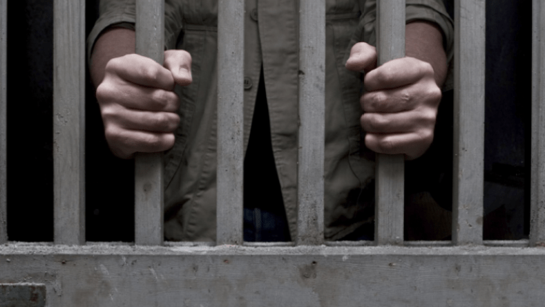 السعودية تحتجز صحفي يمني وآخر أردني منذ شهور