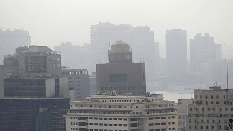 انفجار قرب السفارة الأمريكية وسط القاهرة