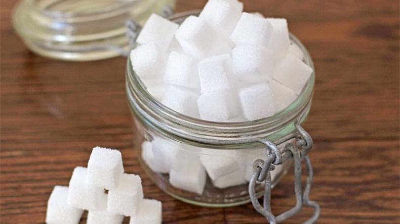 السكر أكبر عدو للمستهلكين.. حاضر بقوة في الأفراح بقسنطينة