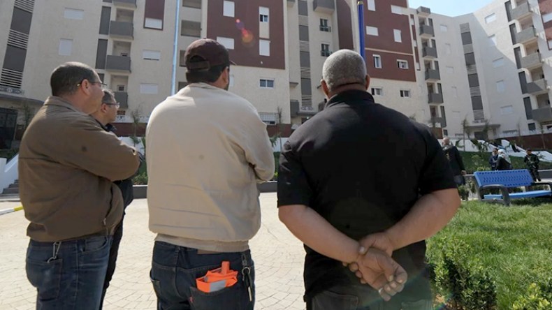 مكتتبو “عدل 2 “يحتجون ويطالبون بلجنة تحقيق في الأشغال بالمسيلة