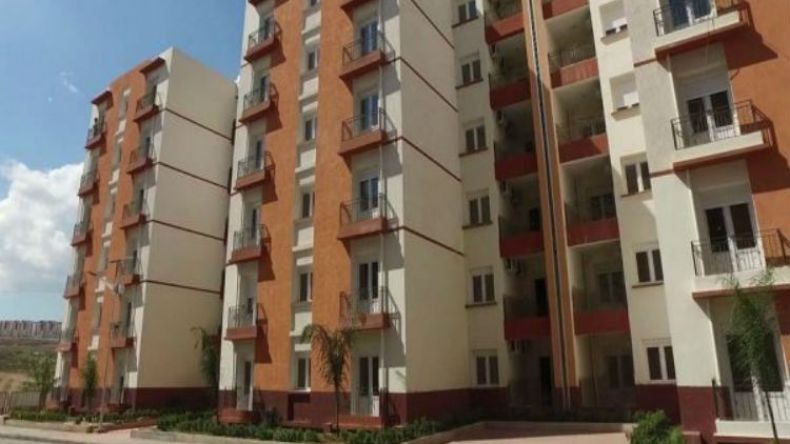 وثيقة مسح الأراضي تحرم 621 عائلة بالكاليتوس من الدفتر العقاري