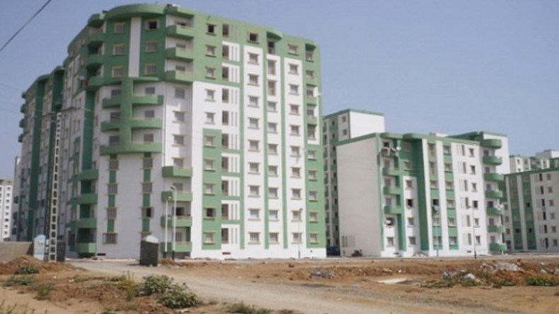 والي المسيلة يهدد بإحالة أصحاب ملفات السكن المزورة على العدالة