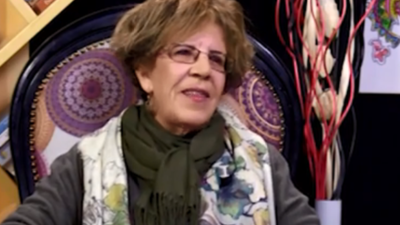 أستاذة متقاعدة تتعرض لمحاولة الطرد من مسكنها