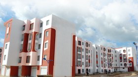 مكتتبو “عدل كناب” بالرغاية يطالبون بالتعجيل في وتيرة أشغال التهيئة الخارجية