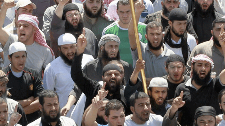 لهذا حاربت الجزائر السلفية وشجعت التصوف!