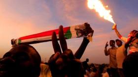 تحذيرات من محاولات فض الاعتصام في السودان