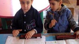 “السوروبان”.. برنامج سحري لتعزيز قدرات الأطفال الذهنية