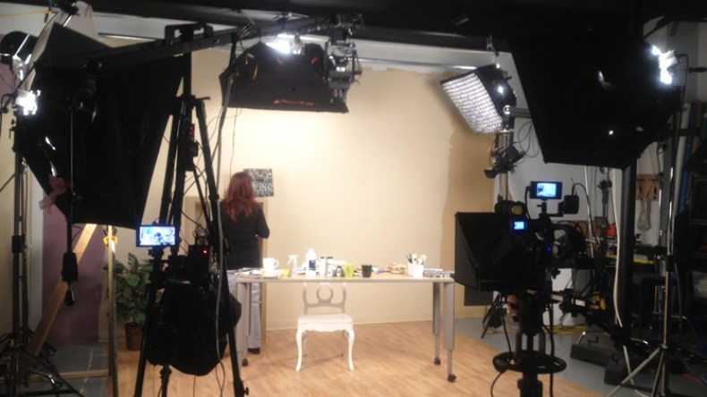 مهرجان وهران يعلن عن تنظيم ثلاث ورشات للتكوين السينمائي