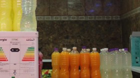 قارورات من المزابل لتعبئة الشاربات!