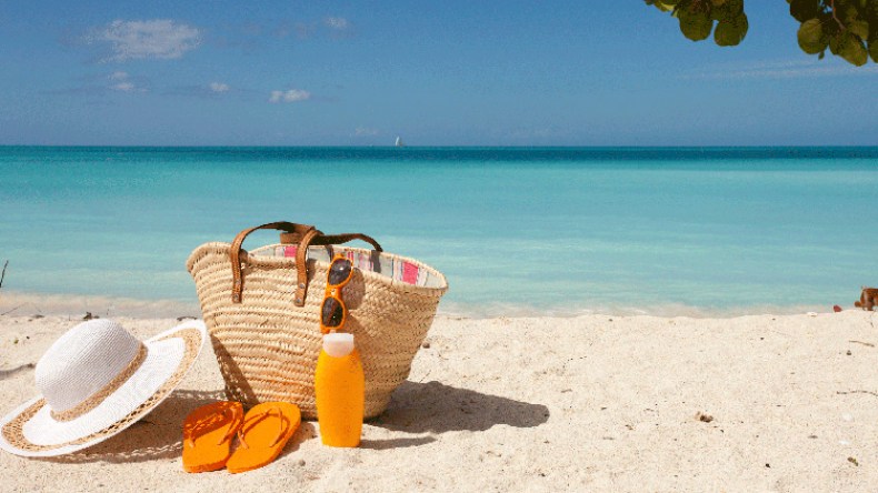 ضروريات ترافقك إلى الشاطئ