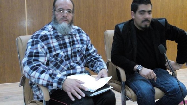 الشاعر إبراهيم خليفي يترجم سورتي الفاتحة والبقرة إلى الشاوية