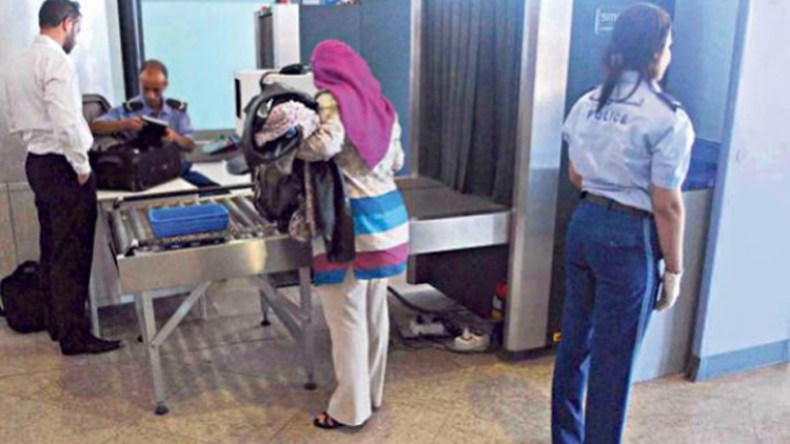 حجـز جهاز شل ّكهربائي محظور بمطار بجاية