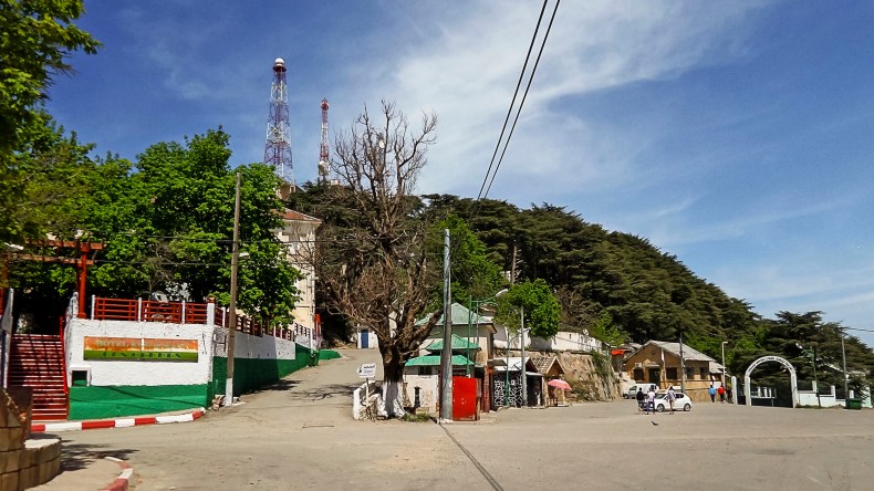 سكان الشريعة يطالبون بتمكينهم من البناء فوق أراضيهم