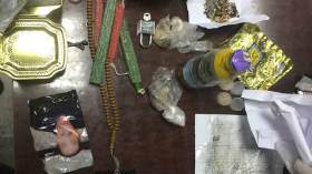 مشعوذون “يصدرون” طلاسم لأوروبا والدمى لإخفاء الذهب والمهلوسات