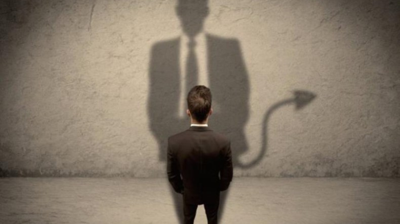 الشيطان الذي نسيناه!