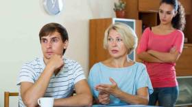 تعزز الود بين الزوجين أو تدمر العلاقات