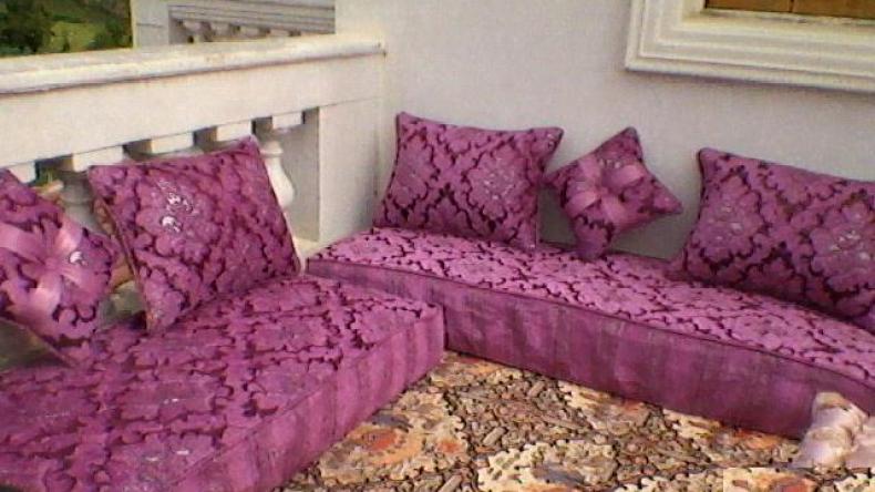 بين مقلّدة متطرفة ومجددة متعجرفة