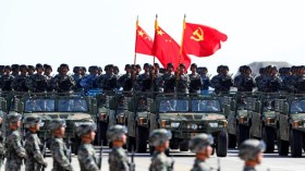 الصين تعرض أسلحة “لا مثيل لها”