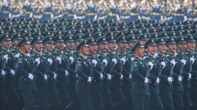 الصين تستعرض قوتها بأكبر عرض عسكري بتاريخها