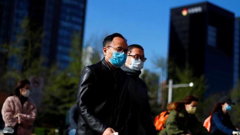 الصين تشدد إجراءات فحص القادمين من الخارج