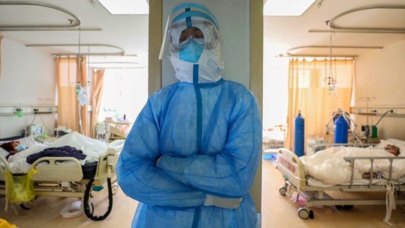 كورونا ينهي حياة مدير مستشفى ووهان