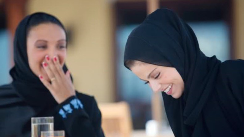 ضحكاتك مسكن طبيعي لآلامك