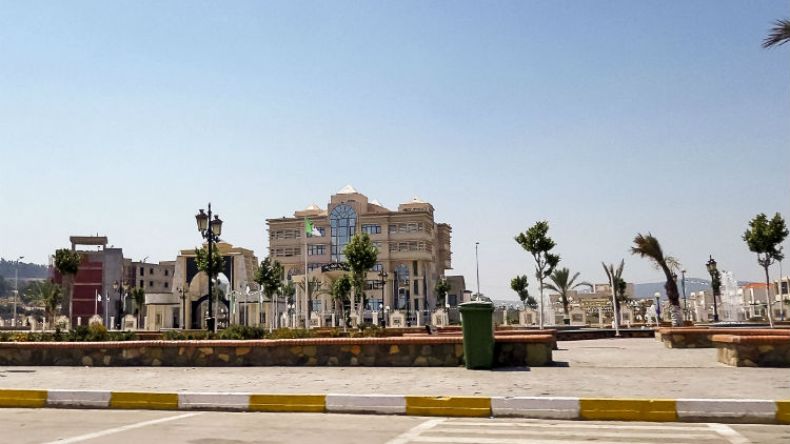 سكان بن مهيدي بالطارف يطالبون وزارة الشؤون الدينية بفتح تحقيق