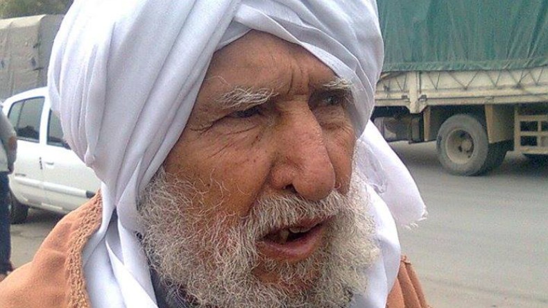 هذه قصة اللقلق الذي مزّق العلم الفرنسي وخدم الثورة 