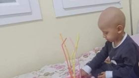 الطفل عدنان جمع 344 مليون سنتيم ولا يزال ينتظر أهل الخير