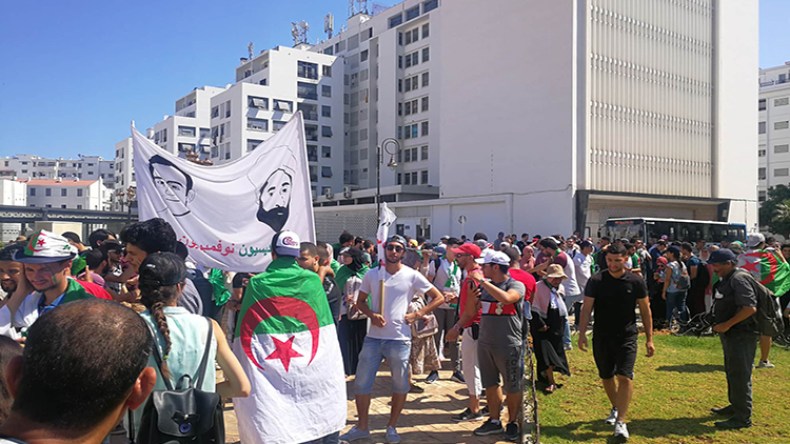 “نطالب بإشراكنا في الحوار”